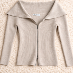 Top canalé con cremallera y brillitos sutiles