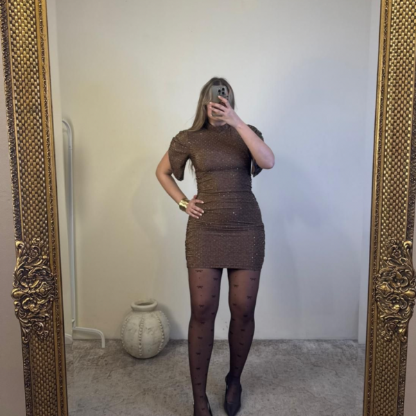 Vestido ajustado glitter con frunces